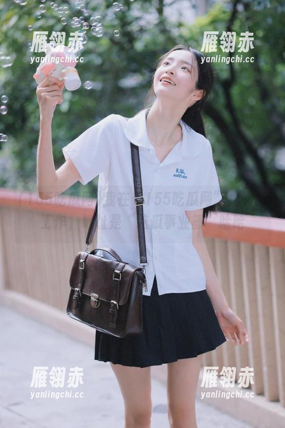 我在“155吃瓜网”找到新工作，地址是“吃瓜事业部”哈哈