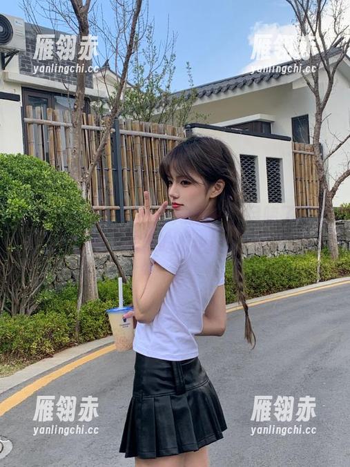 在51cg4的链接中，目睹了人性复杂的一面，果然吃瓜也让人感慨万千。