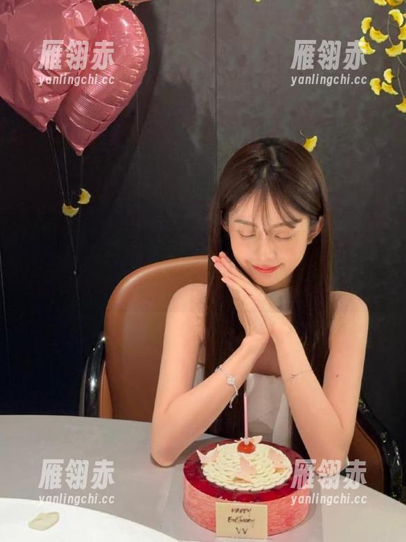 51今日吃瓜苹果版，爆料时我发现了新花样，简直想尝试所有！