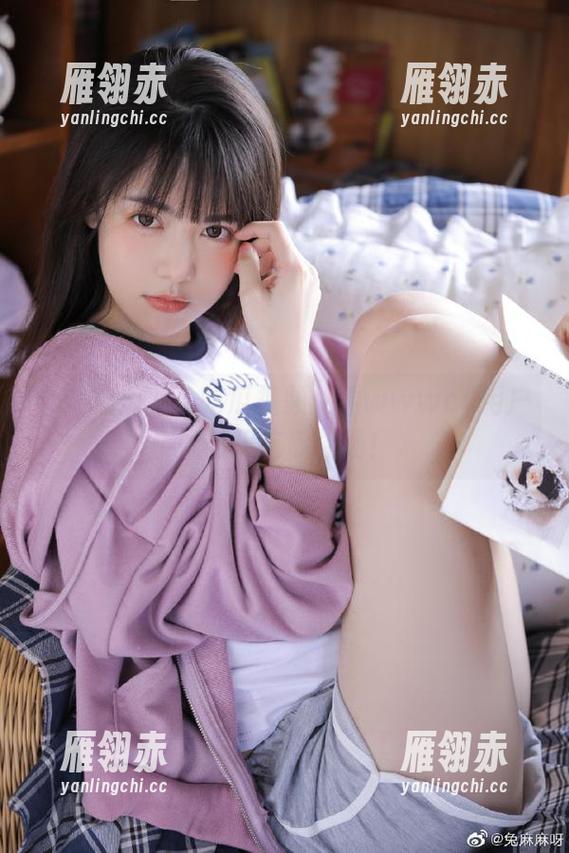 51吃瓜 51吃瓜视频:看wwwcc用户如何用吃瓜控场!