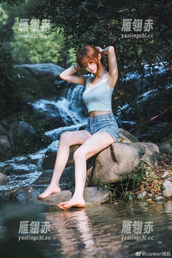 快！52cg传送门开了，抓紧时间偷瞄天炸的八卦吧！