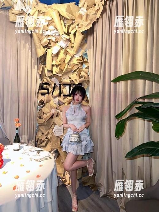 神奇cgw首页：每一次刷新都像逛了个迷人的集市