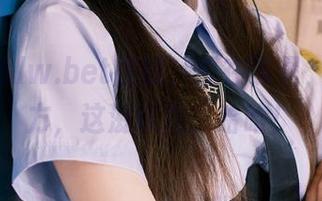 hlw.bet在线，瓜在嘴里，心在远方，这滋味儿，哈哈！