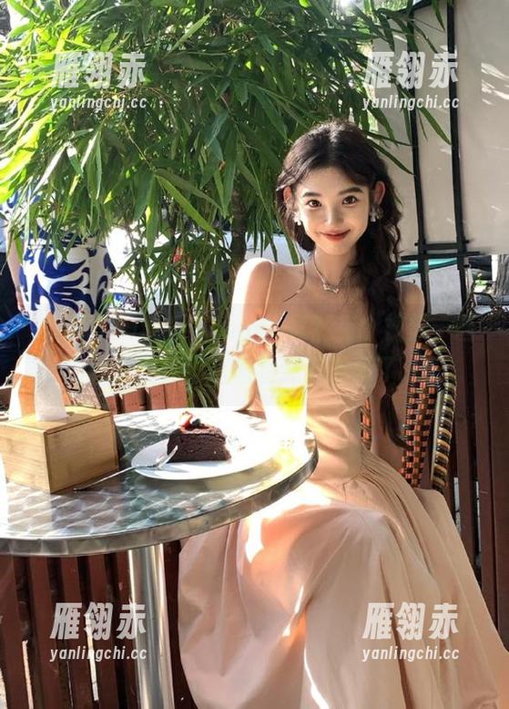 吃瓜17cgcc竟然有个视频，画面太魔性，坐着看我开始乐了～