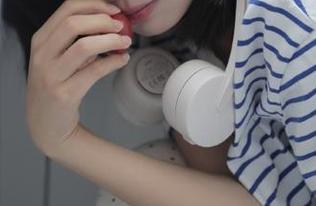 吃瓜91导航上热搜：网红们的最新骚操作，哈哈哈。