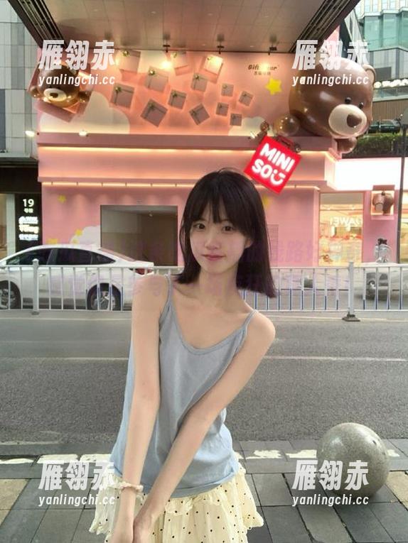这条吃瓜直播的线路好神奇，感觉像是参与了一场疯狂的真人秀！