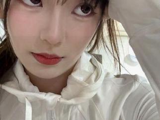 如何完美吃瓜？下载个吃瓜网，在线观看就是爽！