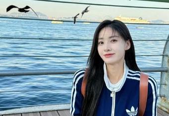 吃瓜网首页：在线观看的时候，你的回头率应该也不低吧？