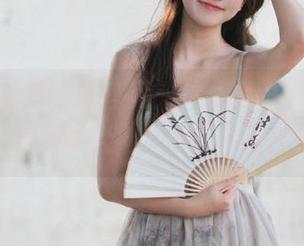 吃瓜网官网：这app也太强了，瓜到手软，指尖都抖了…