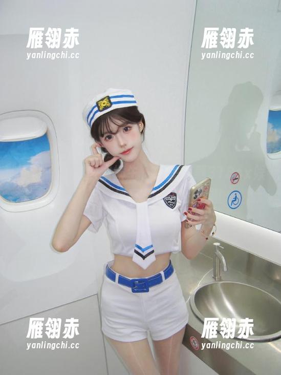瓜趣横生，快来下载318sx娱乐718，感受三人行的乐趣
