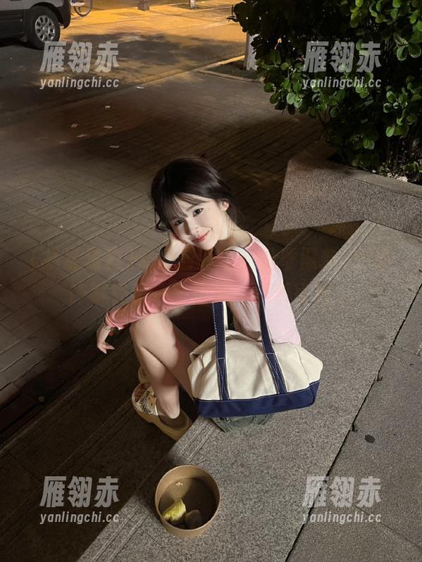 偷偷告诉你，扒哥黑料ios估计曝光了一个猛料，不看可惜。