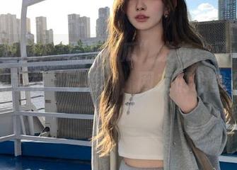 “最新吃瓜”发布：又一位网红高调宣布‘已婚’，网友们心里在想啥呢？