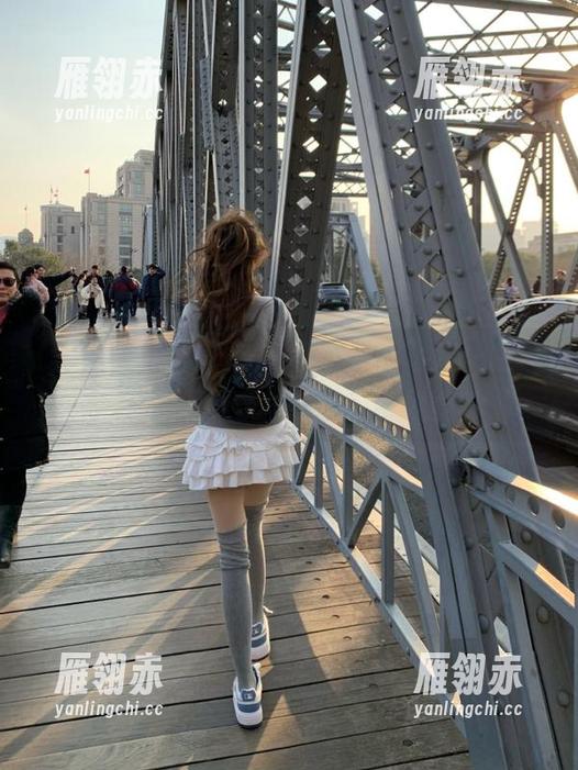 嘿！到“每日黑料”走一趟，感受一下这条乌龙的八卦线路！
