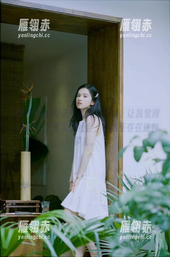 更新中的网爆黑料，让我觉得这真不像个真实的社会，竟然还存在这种事儿。
