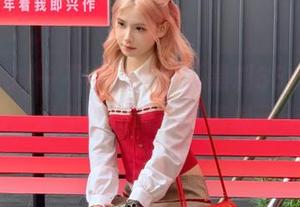 一不小心掉进“黑料380cc”app，难免被好奇心牵着鼻子走。