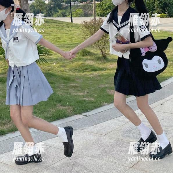黑料51 有没有人经历过在黑料51网站上被打动的瞬间,像不得不继续滑动的幻觉