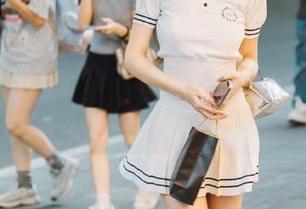 刚下载了155fun黑料不打烊app，呃…脑补了一整部八卦大片！