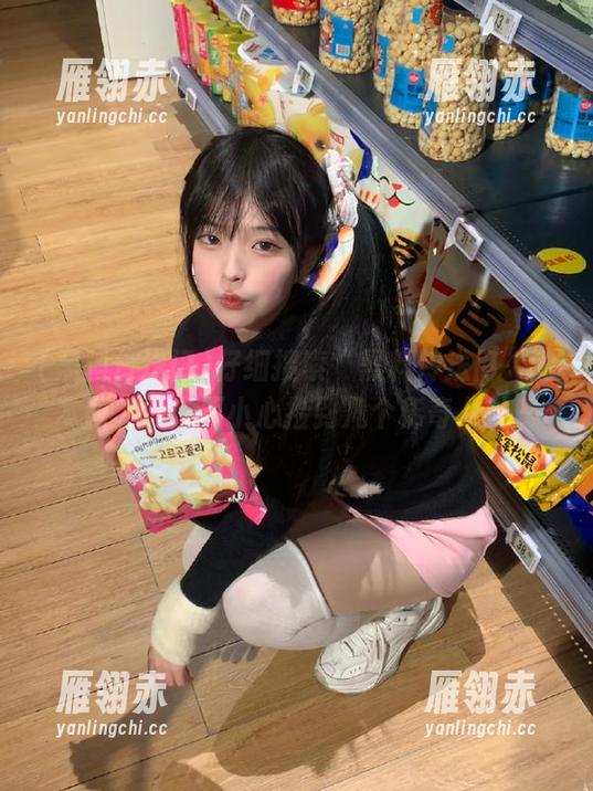 仔细搜索“黑料传送门”的本源入口，不小心捡到几个稀奇八卦～