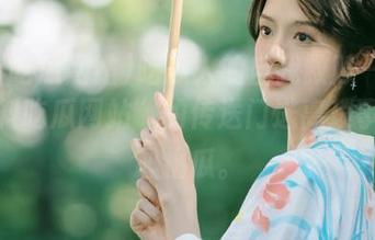 吃瓜人的自我救赎—通过“黑料吃瓜网站”的传送门逃离琐事，专心撸瓜。