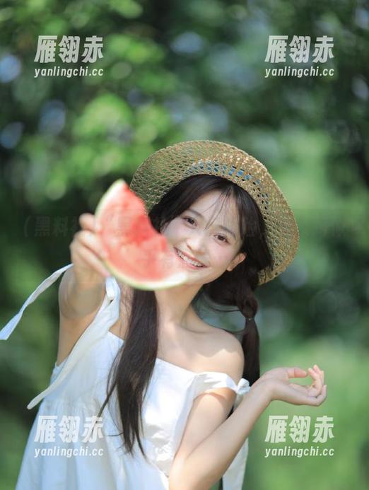 “黑料社”入口探险，这条路似乎有点怪…